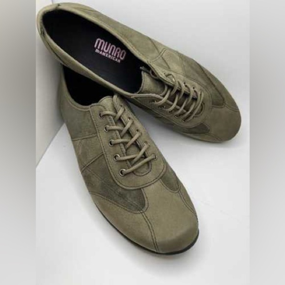 Munro American Oxford Pace Suede Walking Shoe Size 10 Dark Green